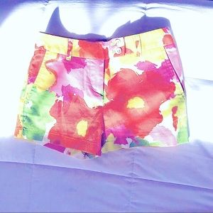 EUC Woman’s Vineyard Vines Shorts Size 0